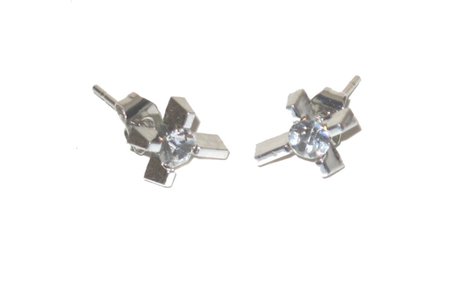 Korsøreringer med hvit stein