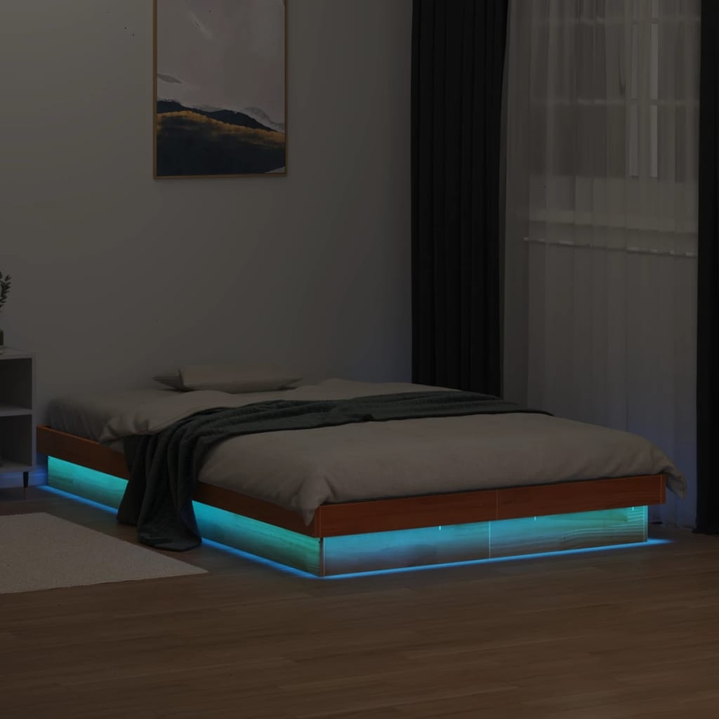vidaXL Sängram med LED vaxad brun 120x200 cm massiv furu