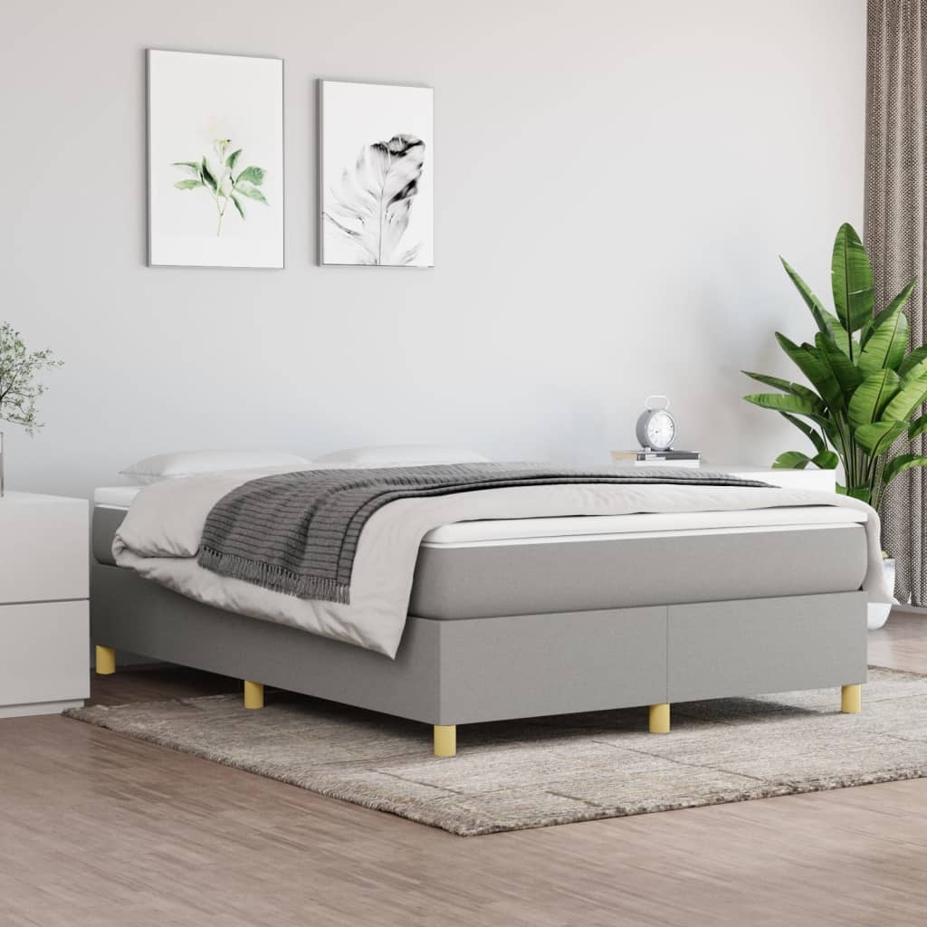 vidaXL Ramsäng med madrass ljusgrå 140x200 cm tyg
