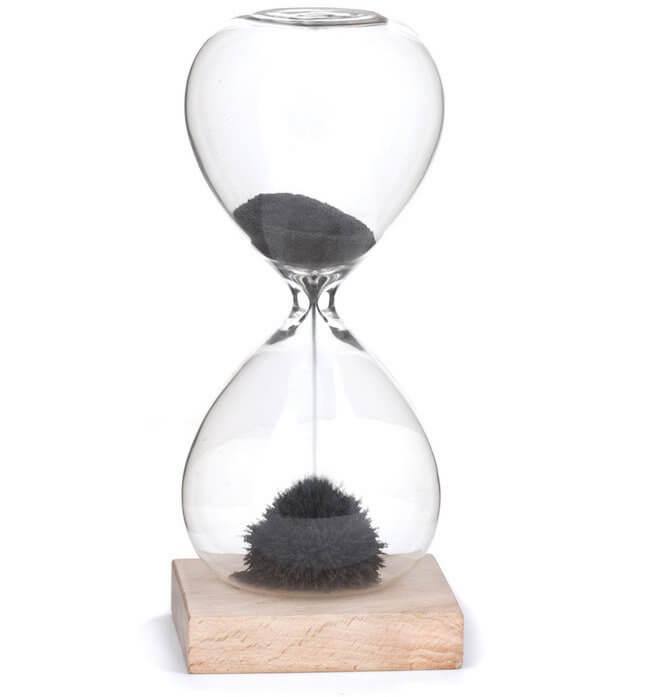 Timeglass med Magnetisk Sand - 16 cm