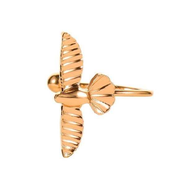 1 st Earcuff Ear Cuff Örhänge i Guld Färg med Fint Mönstrad Fågel