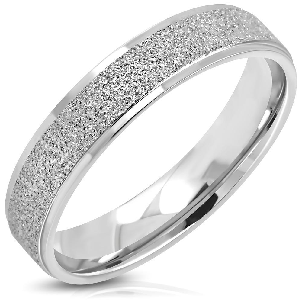 Sandblästrad Halvrundad Ring i Kirurgiskt Stål 316L i Silver Färg med Slipade Kanter - Stl 17,32