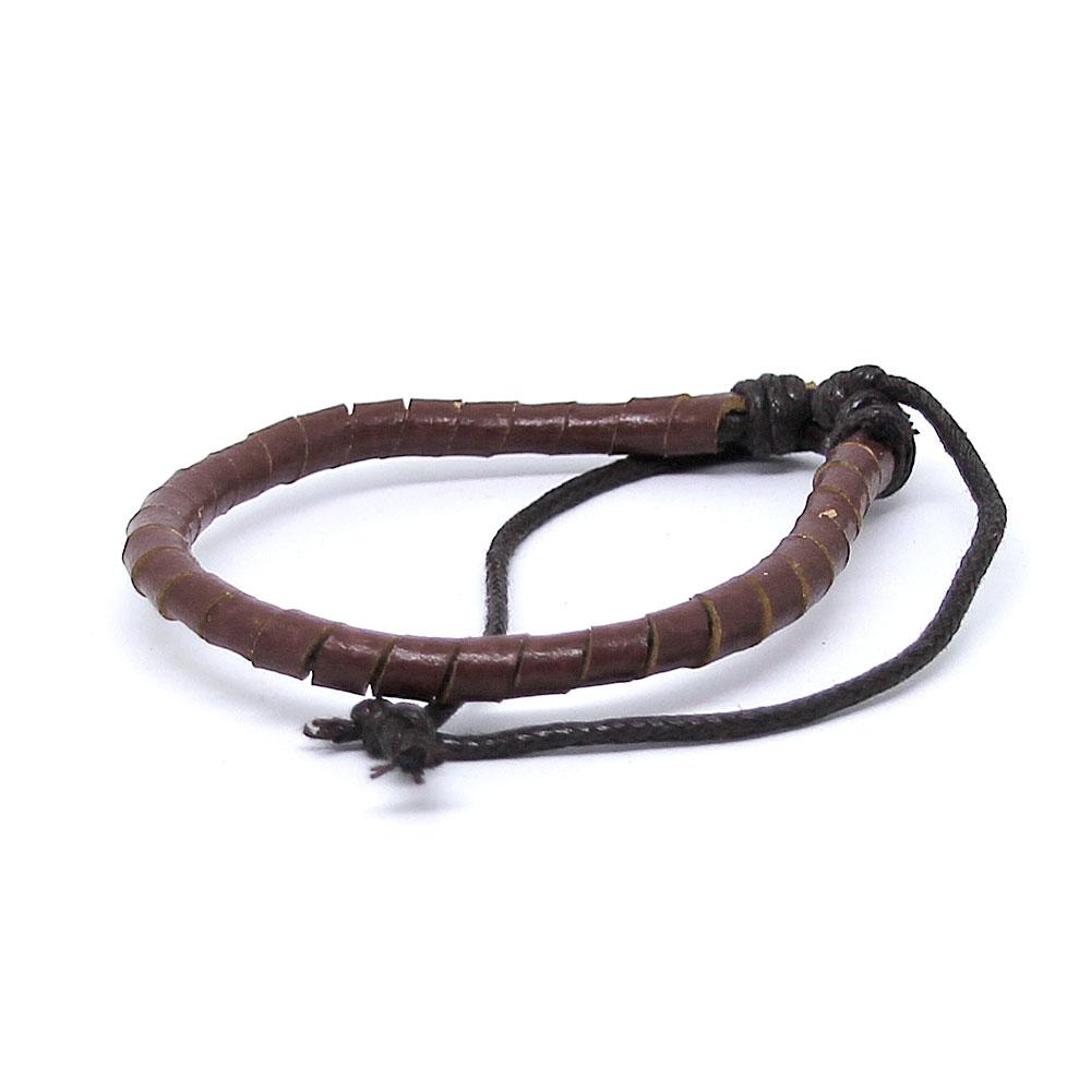 Armband med virat läderband