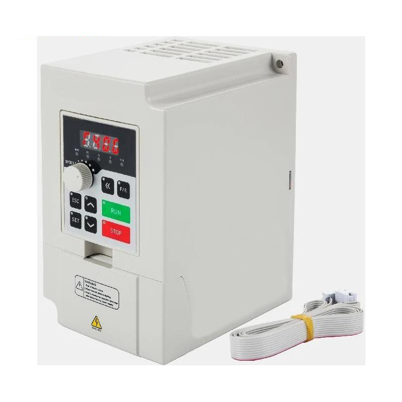 4KW 5.5HP VFD frekvensomriktare, intelligent digital display, kraftfull och stabil prestanda, låg brusdrift, effektiv värmeavledning