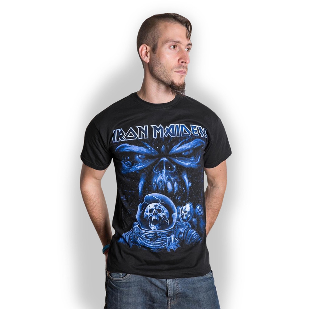 Iron Maiden Unisex T-Shirt: Final Frontier Blue Album Spaceman (Large)