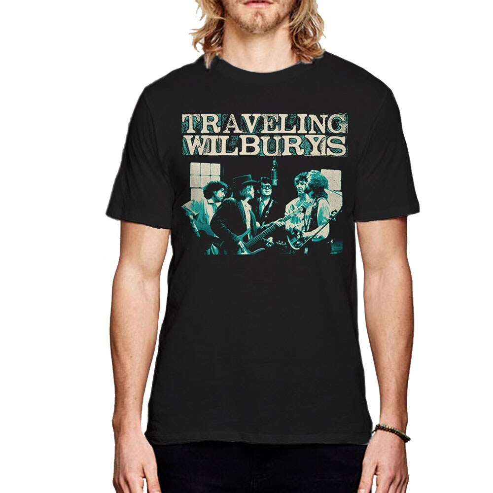The Traveling Wilburys Unisex T-Shirt: Performing (Medium)