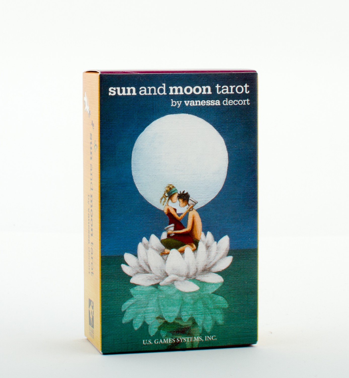 Sun and Moon Tarot 9781572816596