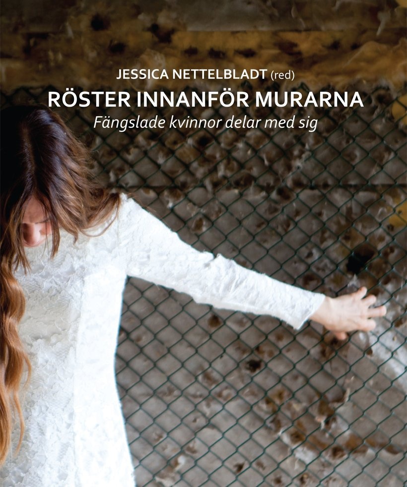 Röster innanför murarna 9789163960246